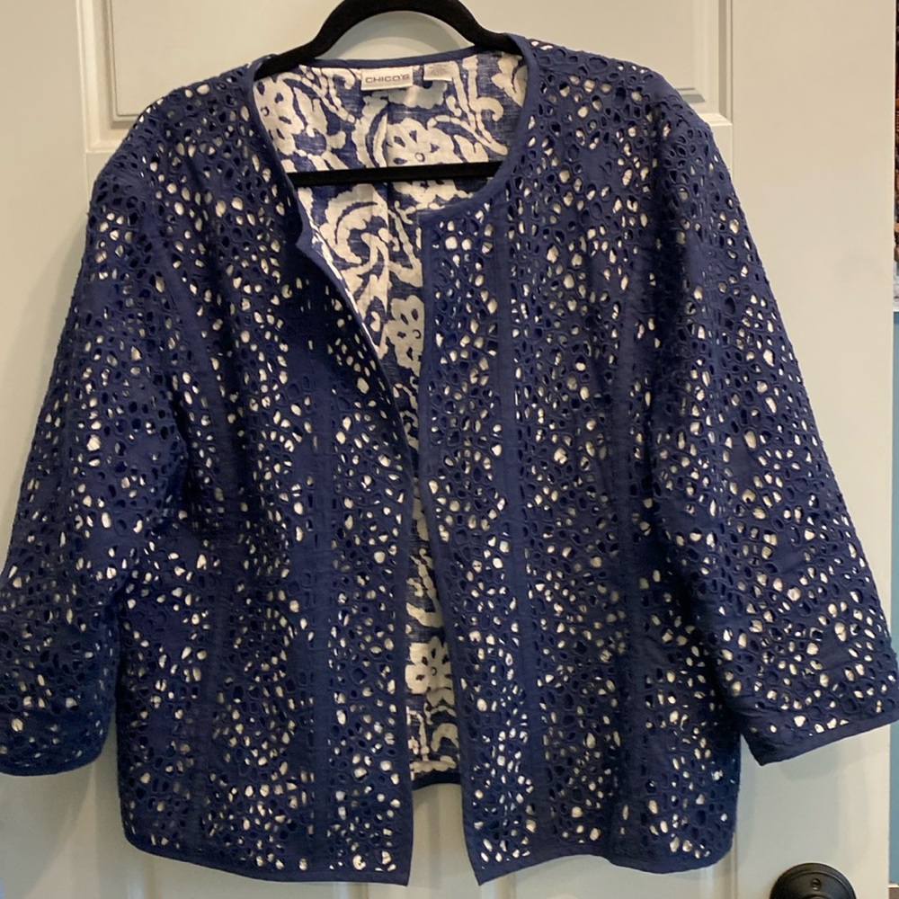 Lined eyelet jacket.  Chicos size 3